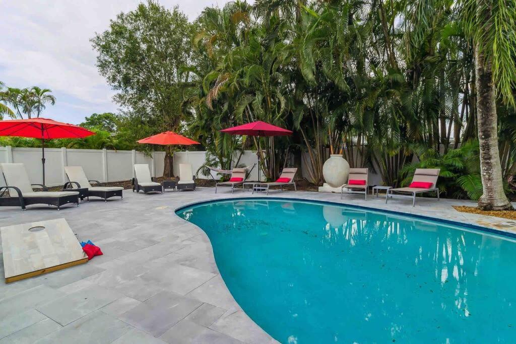Private Oasis With Pool Near Beaches, Dining & Las Olas فورت لودرديل المظهر الخارجي الصورة