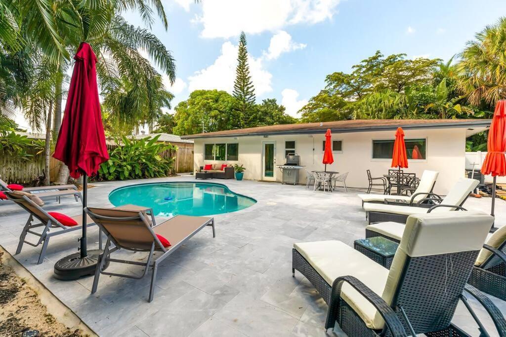 Private Oasis With Pool Near Beaches, Dining & Las Olas فورت لودرديل المظهر الخارجي الصورة