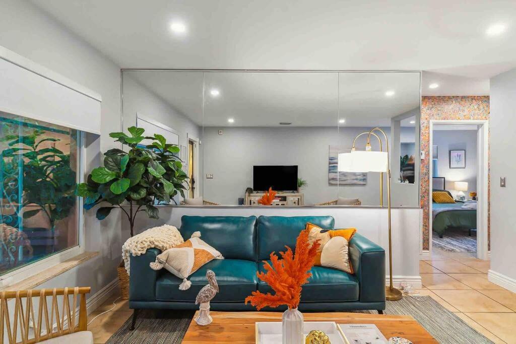 Private Oasis With Pool Near Beaches, Dining & Las Olas فورت لودرديل المظهر الخارجي الصورة
